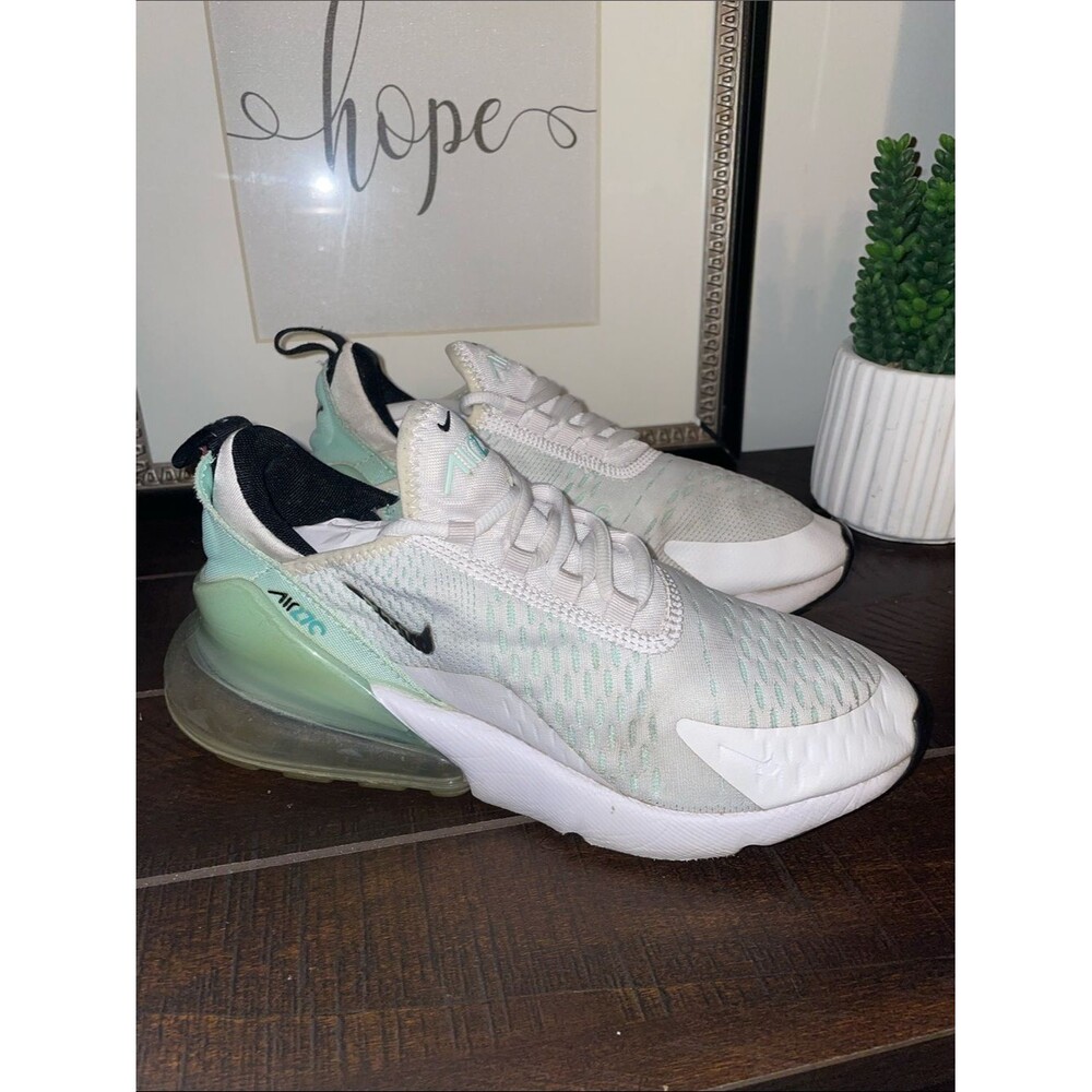 Nike Air Max 270 Sneakers White & Mint Foam Size 7.5 DQ7652-100